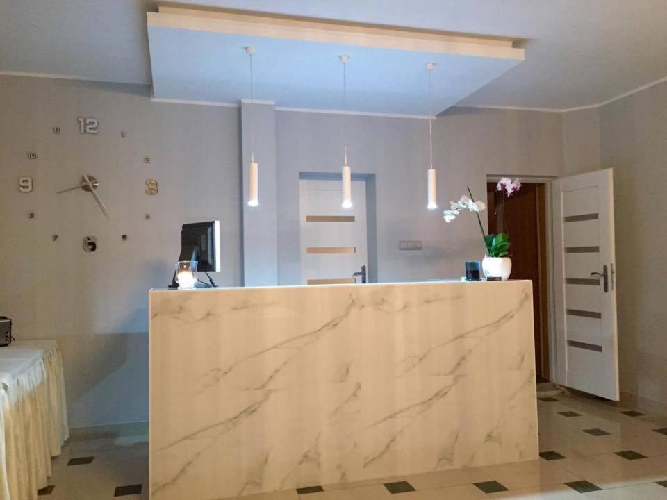Hotel Maluch Tarczyn Esterno foto